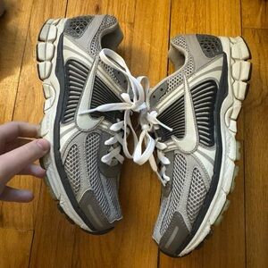Nike Vomero 5 in men’s size 8.5